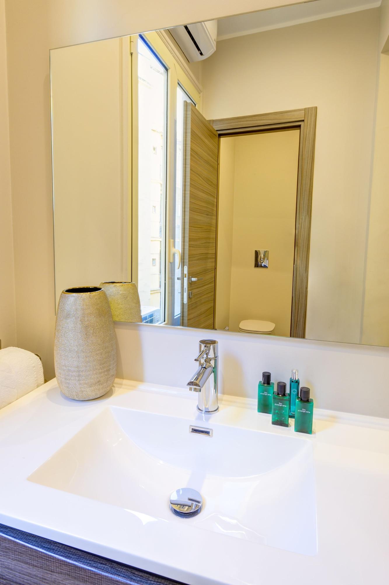 Rhs Rienzo Suites Rome Bagian luar foto